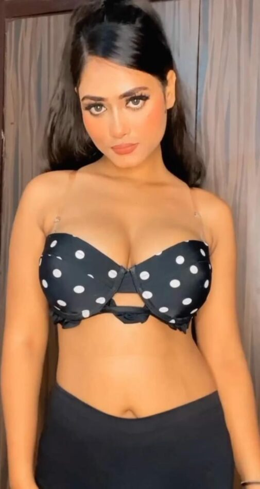 Kalyani - Escort Agency 8