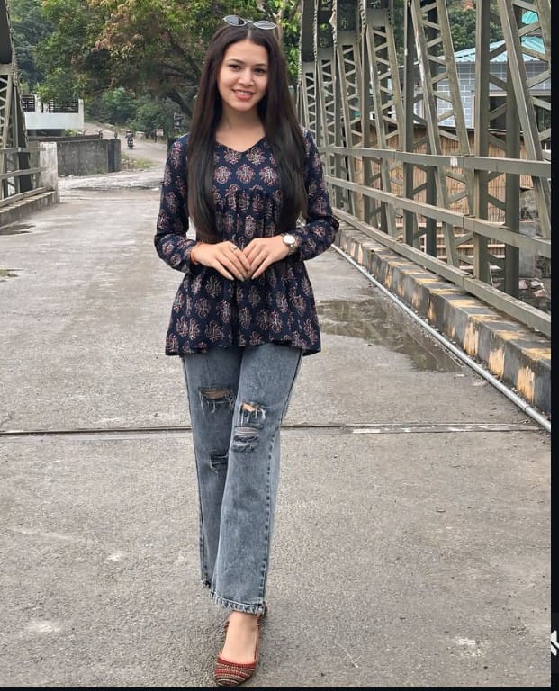 Komal - Escort Agency 2