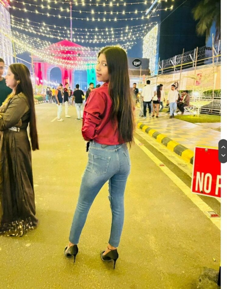 Nisha Sharma 4