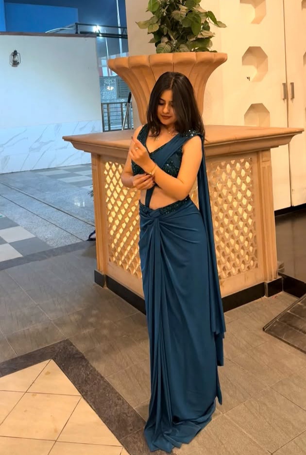 Divya Sharma 5