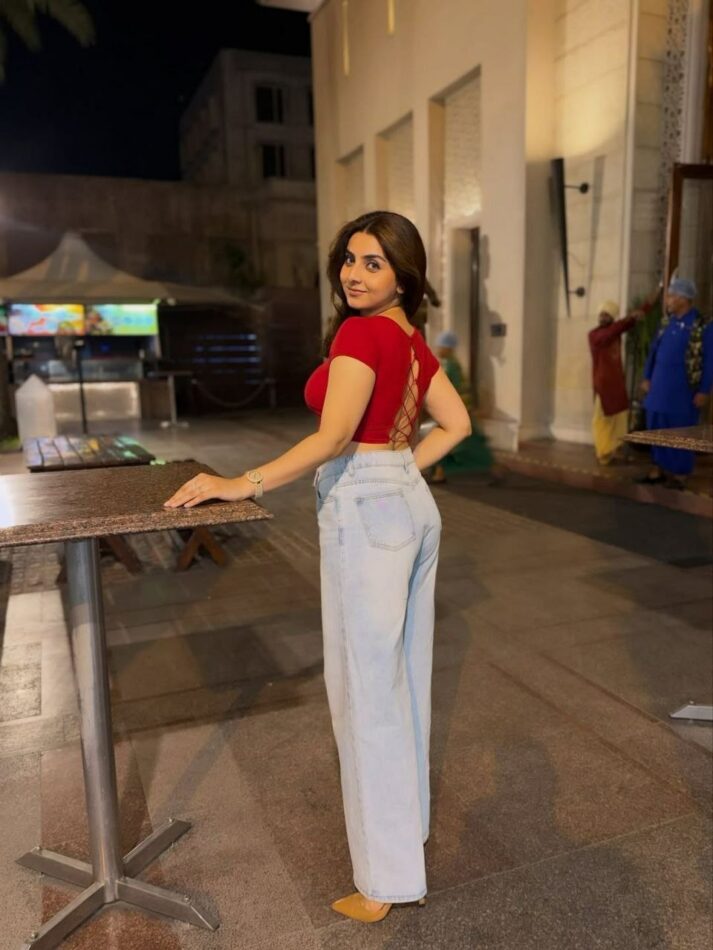 Roshni Escort Service 2